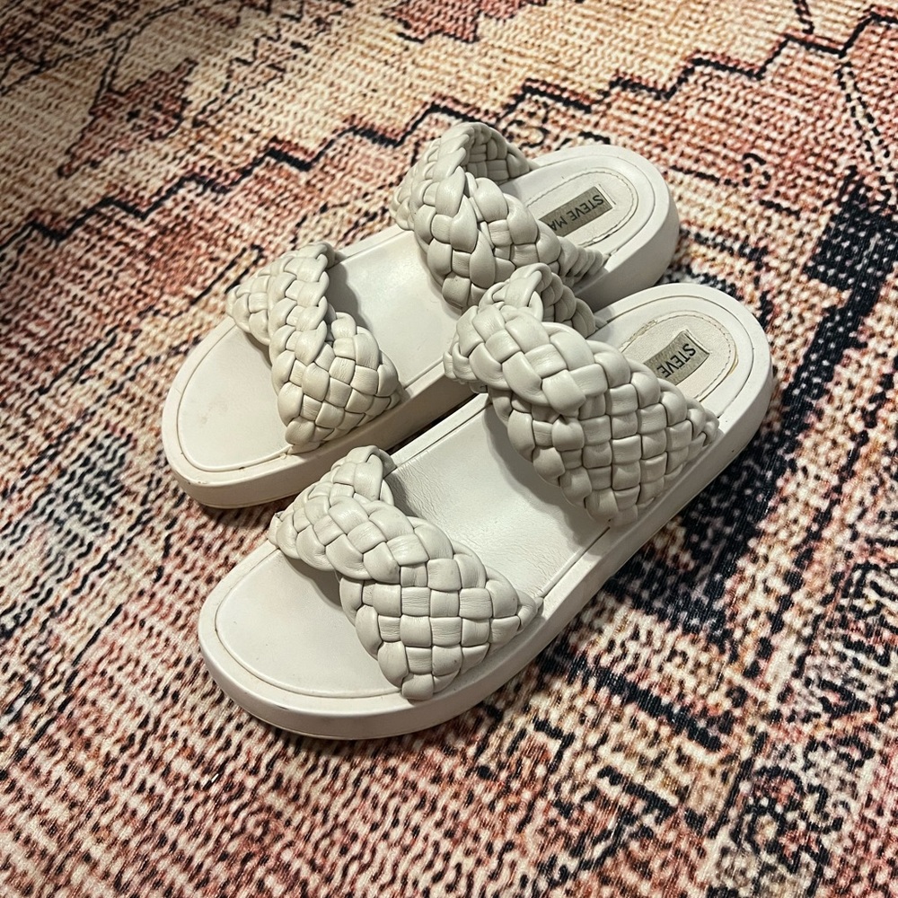 Steve Madden Helsa Sandals with Dual Straps in Bone